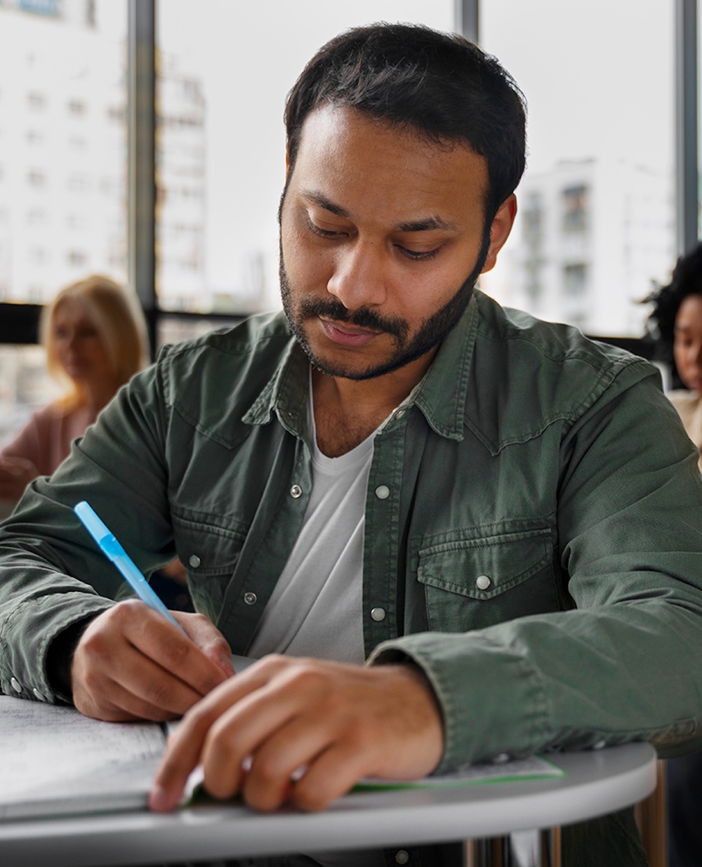 Adult Dual Enrollment Student Writing Notes