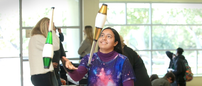Student Juggling at Lobo Day